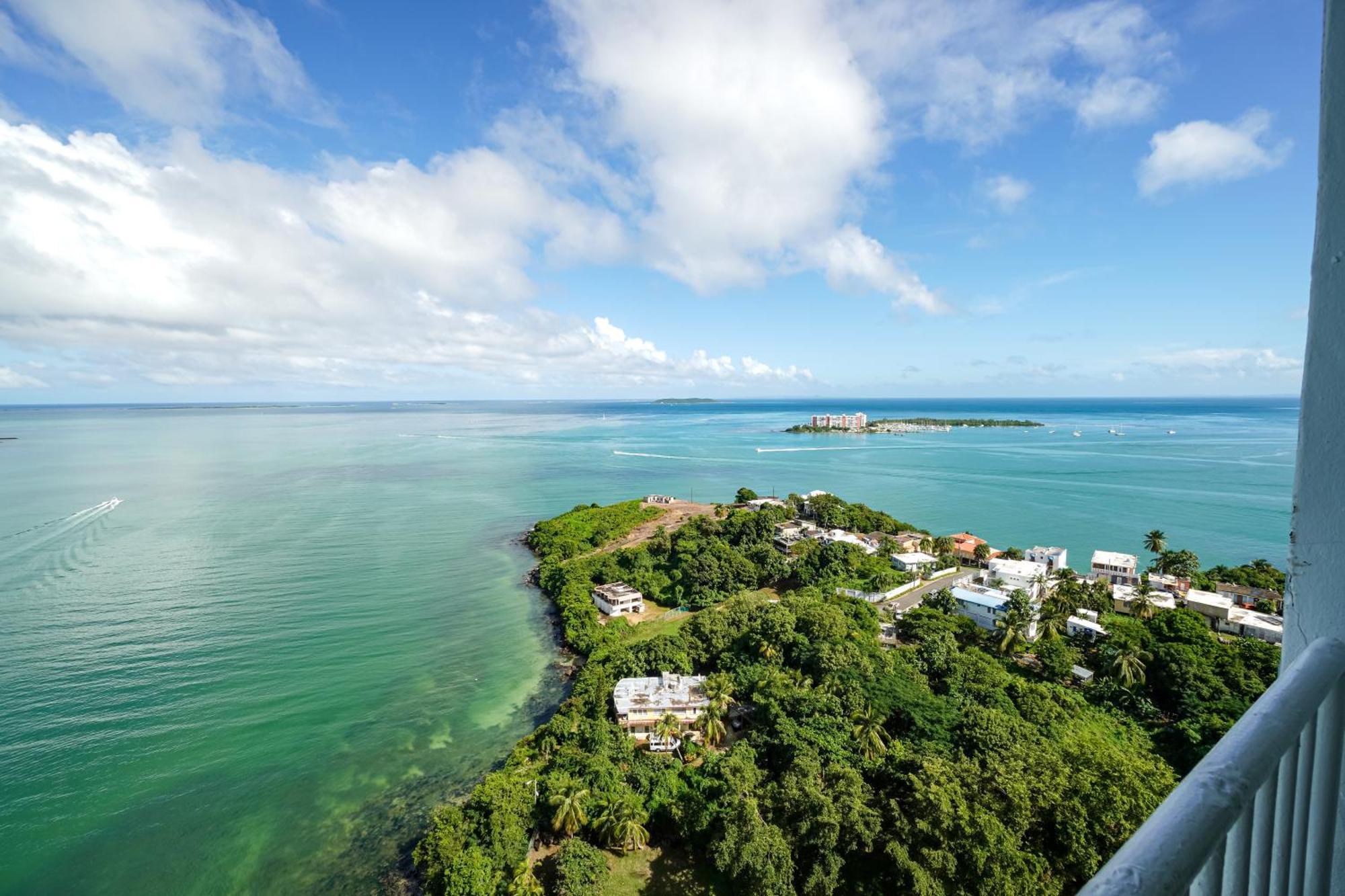 High Rise Beachfront Condo With Panoramic Views Fajardo Exterior photo